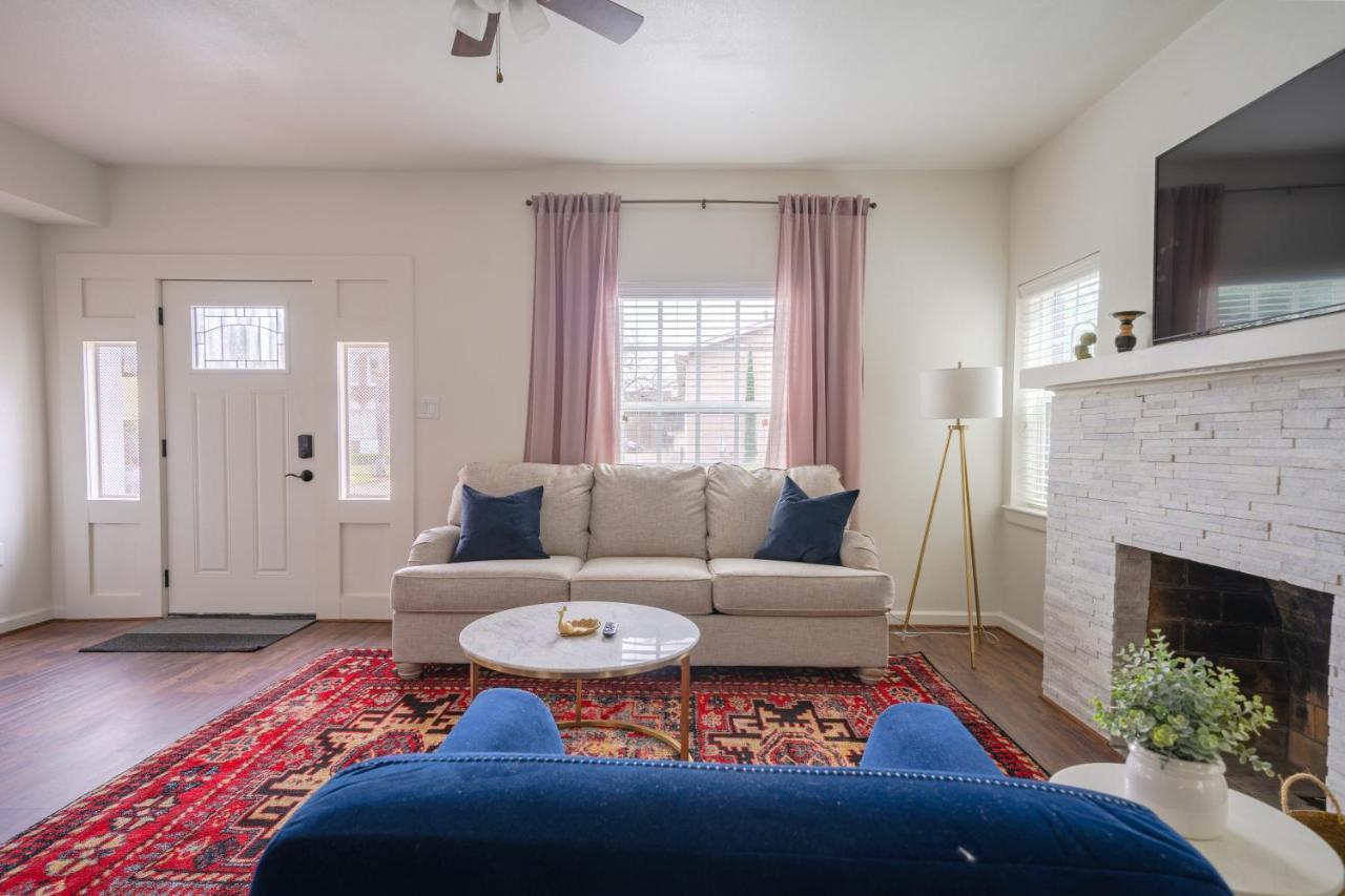 Unit 1 - Spacious & Renovated Apt Home In The City'S Action Houston Luaran gambar